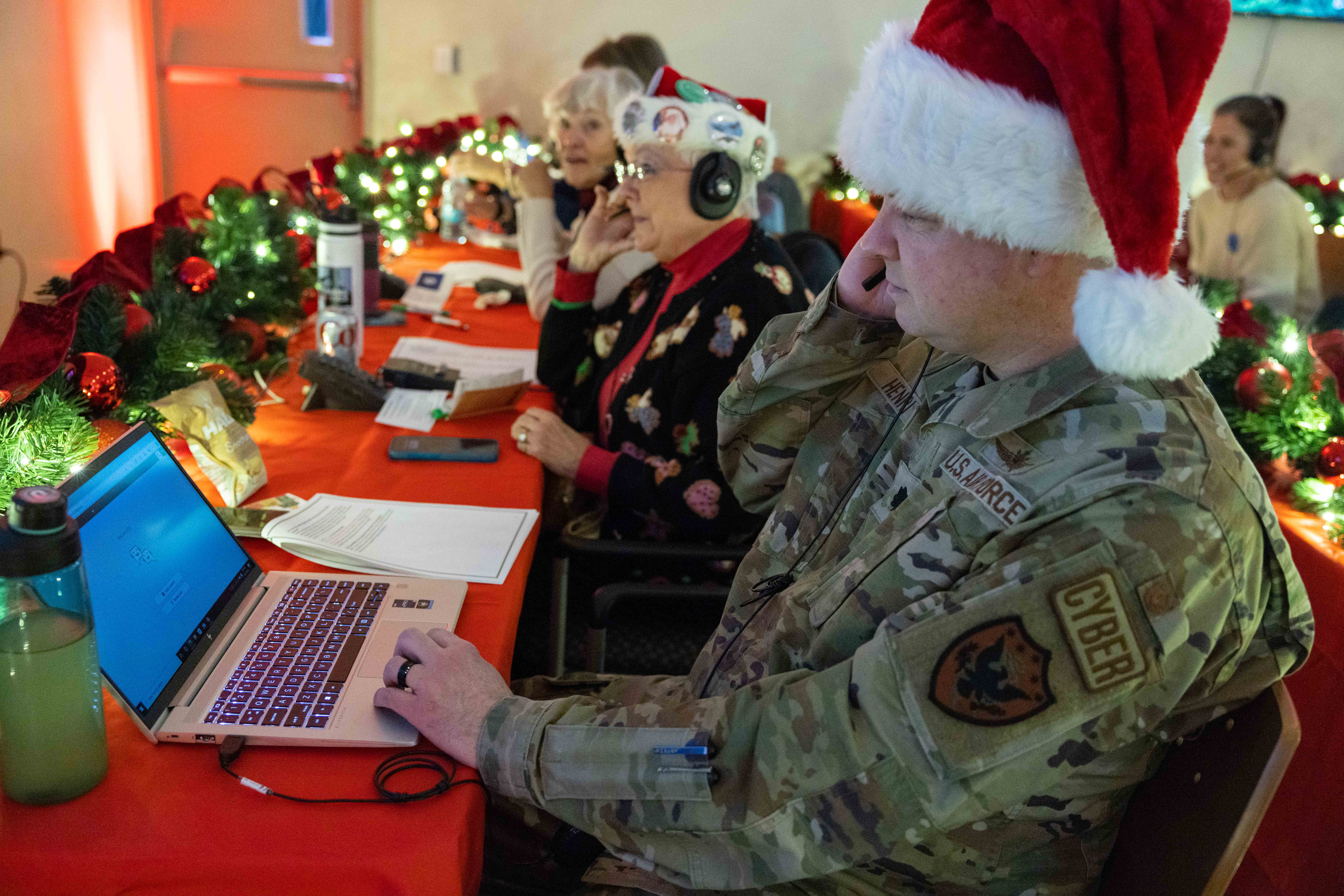 Official NORAD Tracks Santa